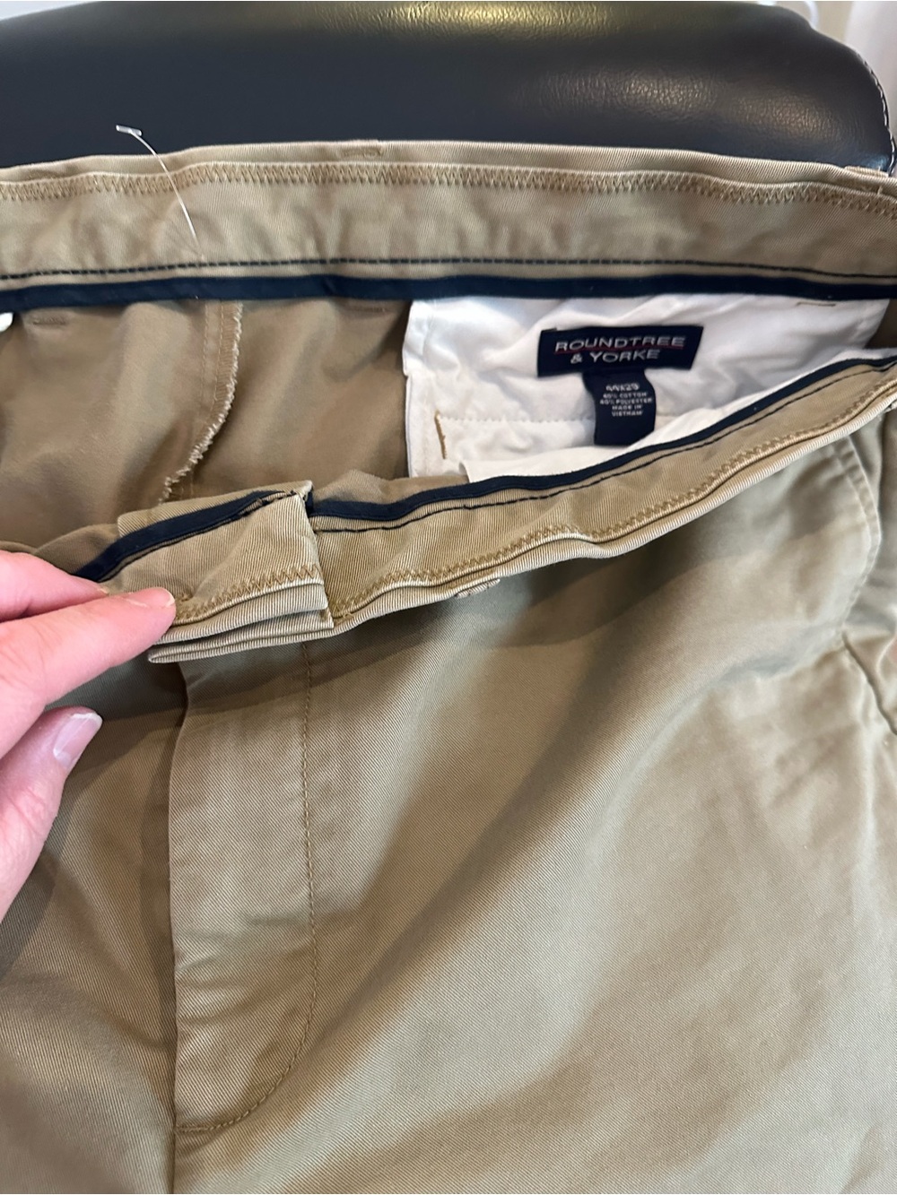 Roundtree & Yorke Men's Tan Chino Pants Size 44/29